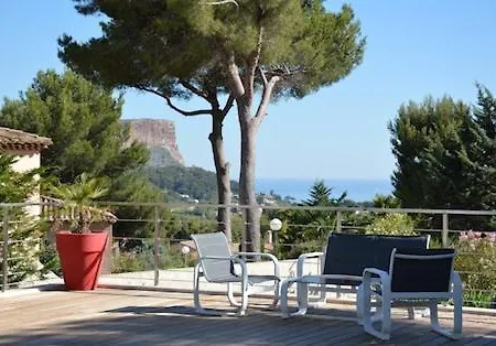 Le Petit Cassis Appart 70M2 Dans Villa Avec Acces Libre Piscine Vue Mer Et Falaise De Cassis Parking Prive Quartier Residentiel Tres Calme-Plage 5Mn En Voiture *