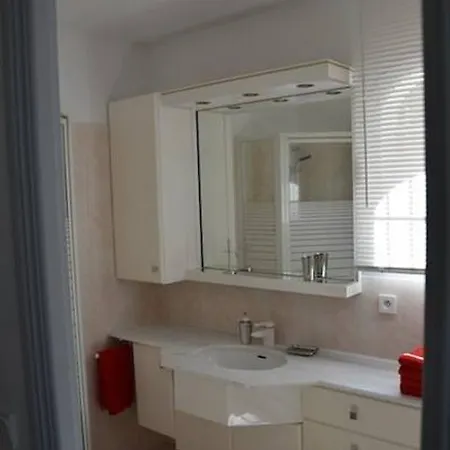 דירה Le Petit Cassis Appart 70M2 Dans Villa Avec Acces Libre Piscine Vue Mer Et Falaise De Cassis Parking Prive Quartier Residentiel Tres Calme-Plage 5Mn En Voiture