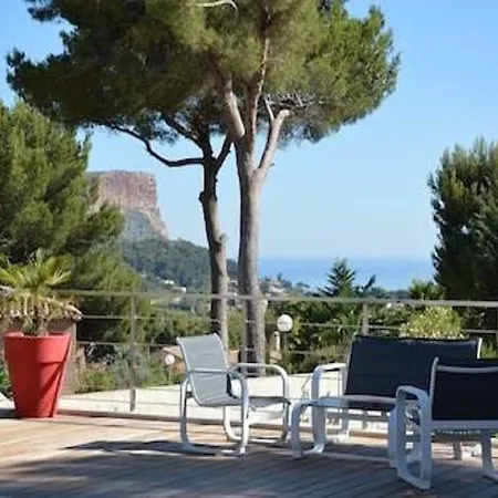 Le Petit Cassis Appart 70M2 Dans Villa Avec Acces Libre Piscine Vue Mer Et Falaise De Cassis Parking Prive Quartier Residentiel Tres Calme-Plage 5Mn En Voiture
